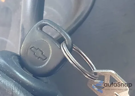 2004 Chevrolet Silverado 2500Hd Work Truck z USA, uszkodzony, nr VIN 1GCHC24U74E205164